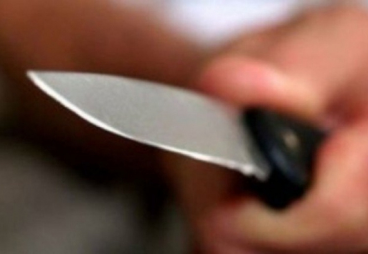 На Миколаївщині чоловік порізав ножем св…