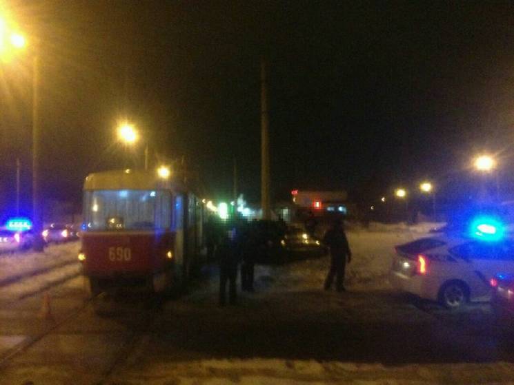 В Харькове трамвай столкнулся с легковуш…