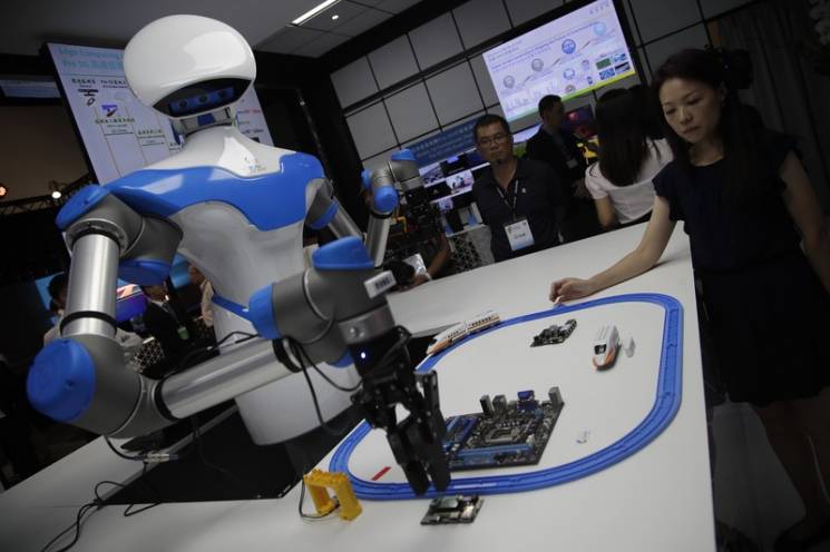 Як Китай за допомогою штучного інтелекту…