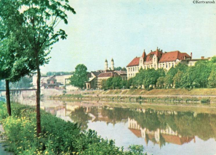 Какие открытки присылали из Ужгорода поч…