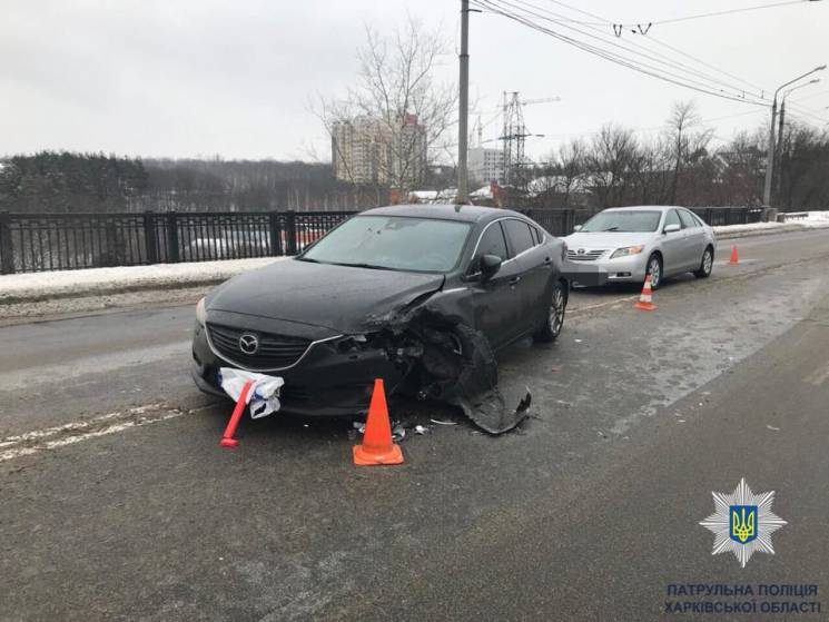 В Харькове Audi и Mazda не поделили мост…