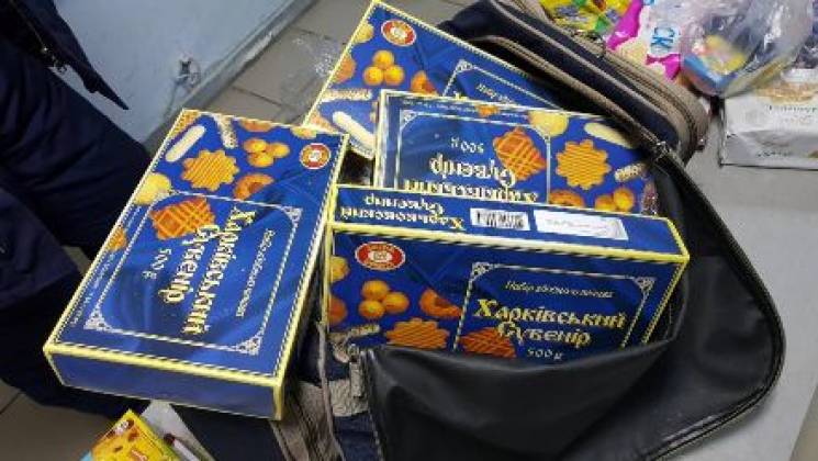 Фаршированная утка и киндер- сюрприз: в чем перевозят контрабанду на Харьковщине фото 4
