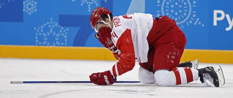 Российские хоккеисты начали Олимпийские…