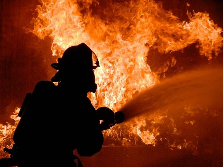 Рятувальники ліквідували пожежу на прива…