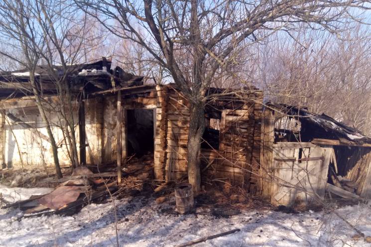 На Харьковщине сгорел ничейный "эко-дом"…