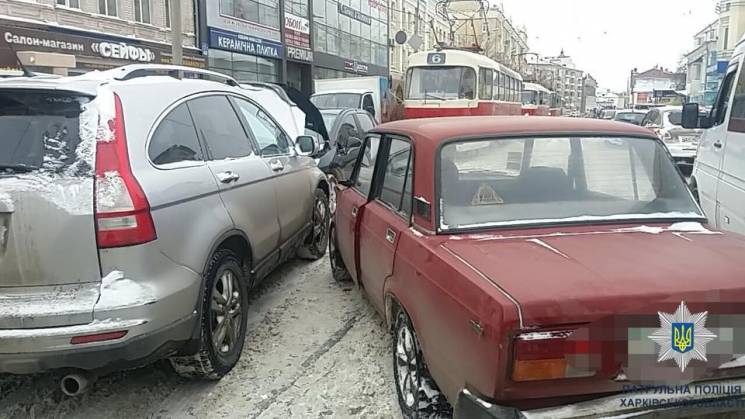 На Московському проспекті автохам зачепи…
