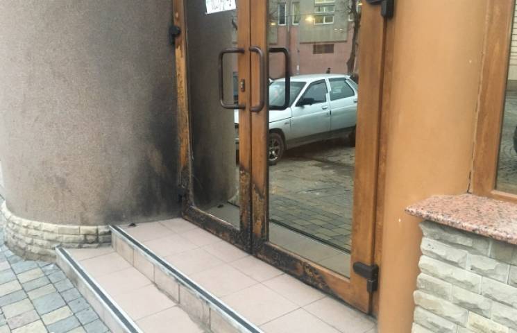 У Мукачеві намагалися підпалити ресторан…