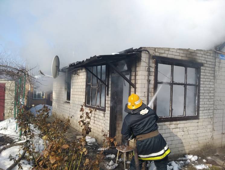 На Полтавщині у Кобеляках спалахнув житл…