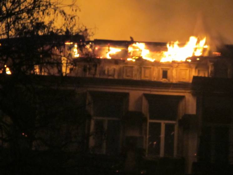 В центре Одессы горела кровля дома: Площ…