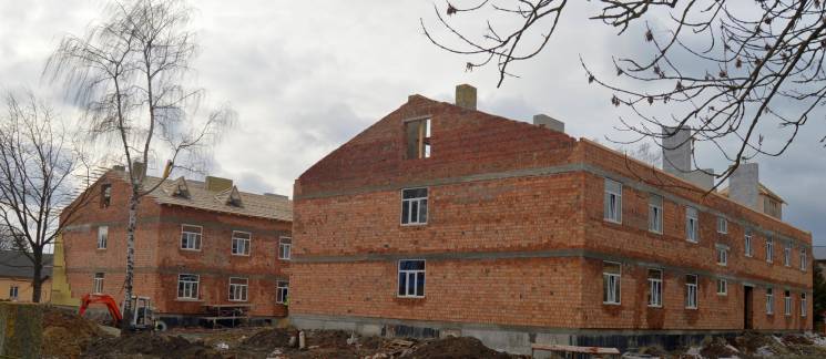На Тернопольщине строят жилье для 250 во…