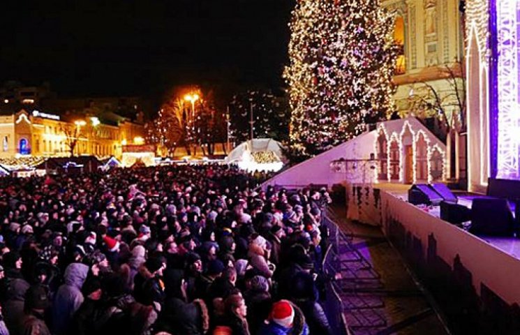 Новогодние гуляния в Киеве прошли спокой…