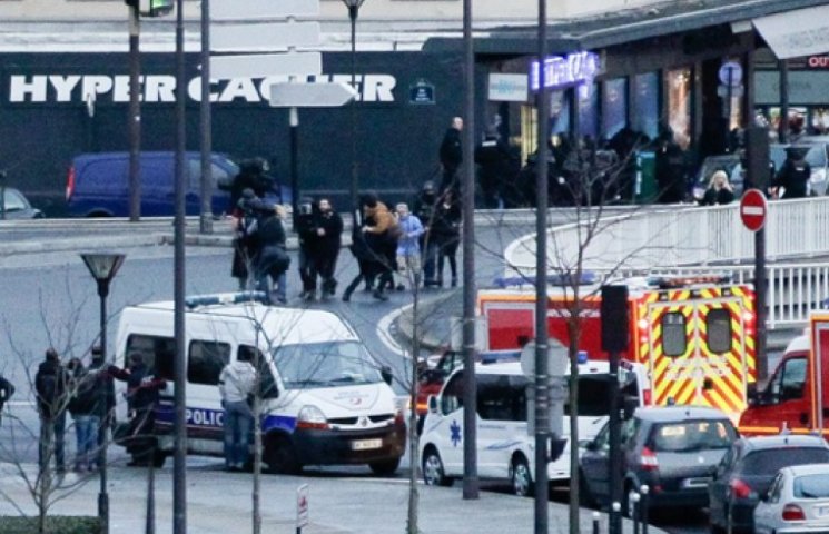На місці штурму в Парижі виявлені тіла п…