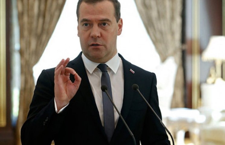 Медведев пугает Украину подорожанием эле…
