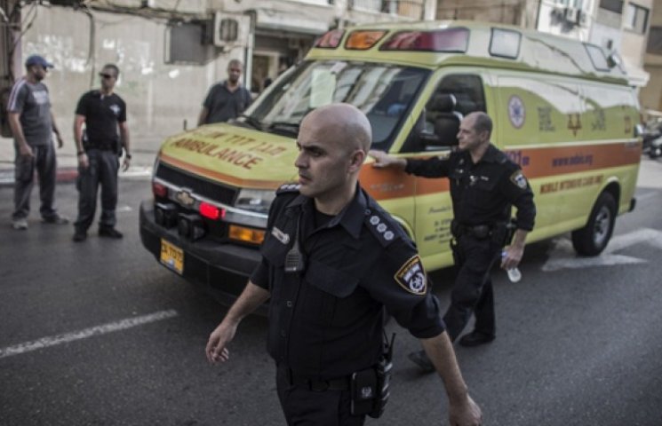 У Тель-Авіві араб порізав в автобусі 10…