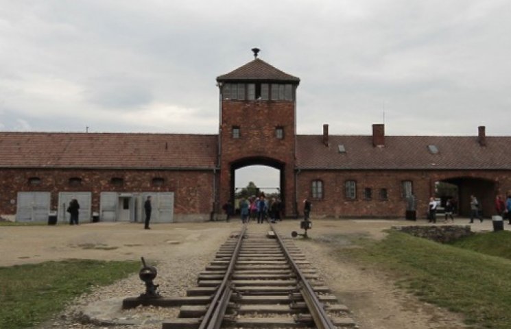 Освенцим освобождали украинцы: в Польше…
