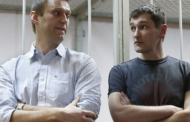 Братів Навальних визнали політв'язнями…