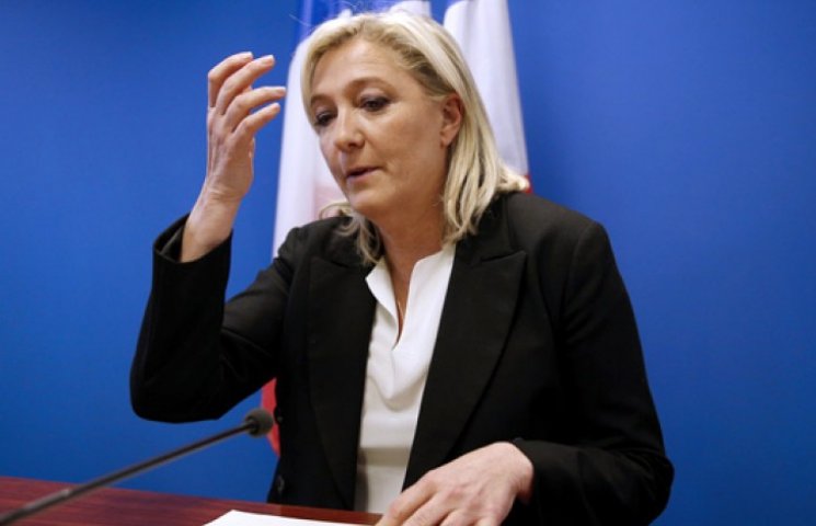 У Франції ледь не згорів засновник парті…