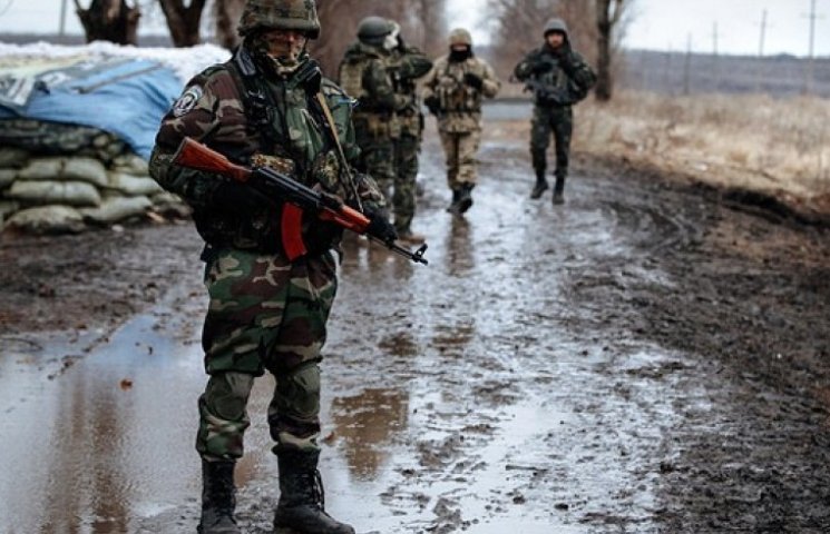 На Луганщине разбиты БТР и БМП боевиков,…