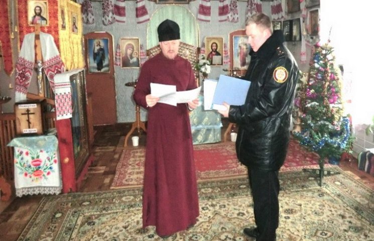 На Дніпропетровщині священиків попросили…