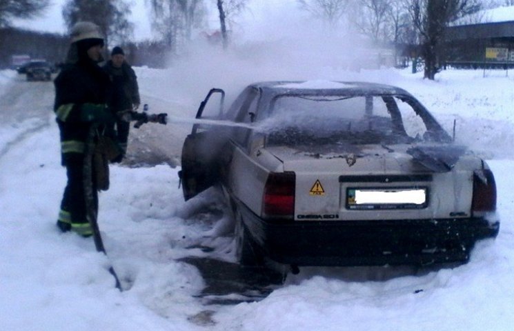 На Полтавщині через пожежу у автомобілі…