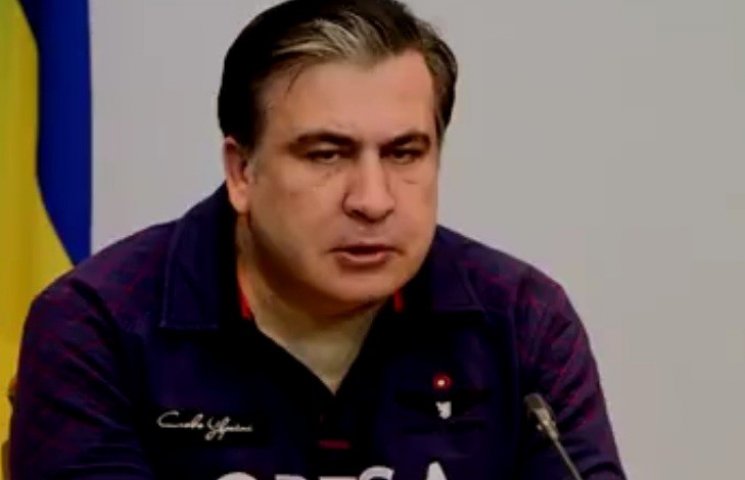 Саакашвили уволил одного из своих советн…