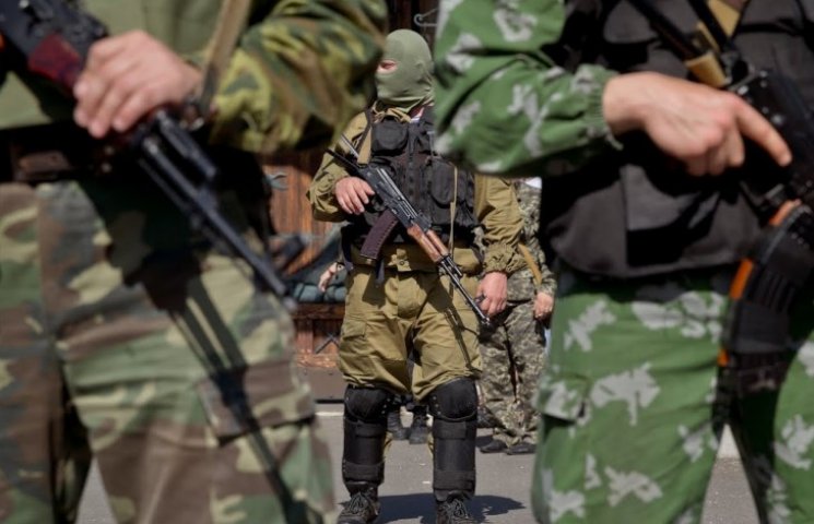 В окупованому Луганську бойовики, погрож…