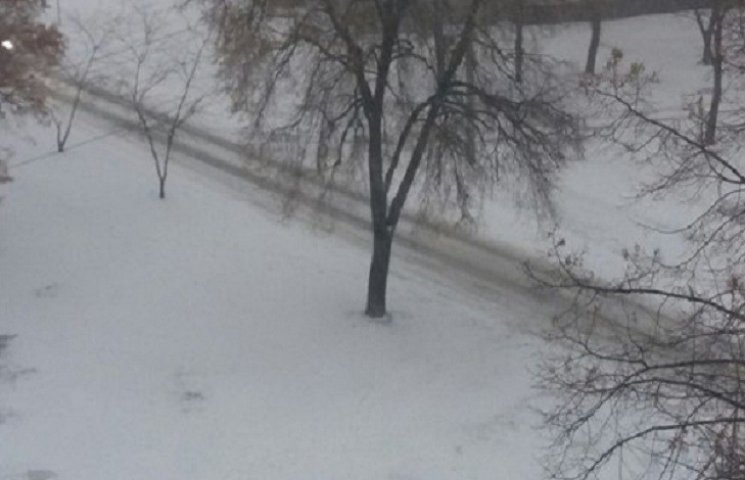 Харьков пятый час засыпает снегом: перед…