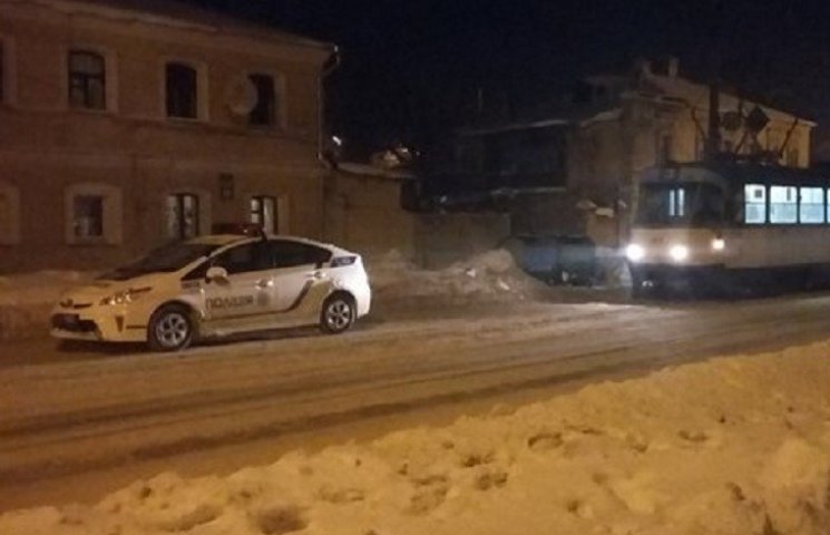 В Харькове патрульные заблокировали движ…