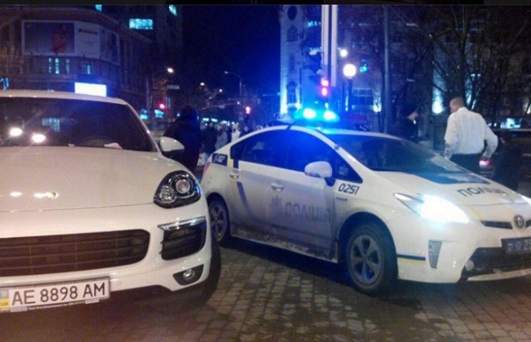 Нова поліція у Дніпропетровську оштрафув…