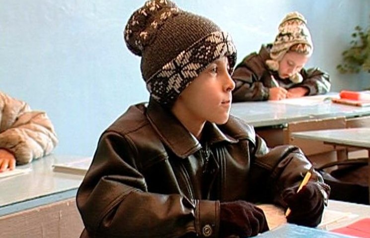 Кримські школярі ходять на навчання в ку…