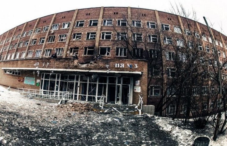 Що залишилося від лікарні в Донецьку (ФО…