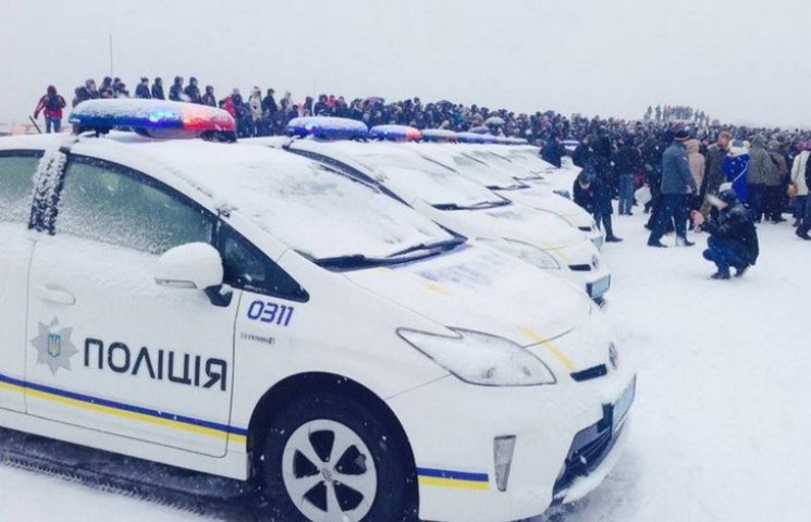 Нові поліцейські у Дніпропетровську оштр…