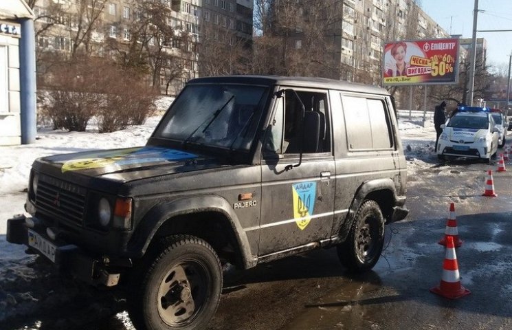 Днепропетровские "копы" "поймали" авто "…