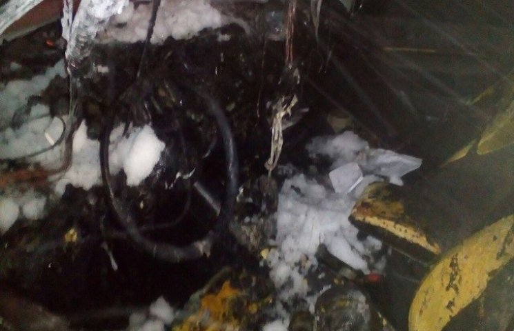 Згоріла автівка належала родині працівни…