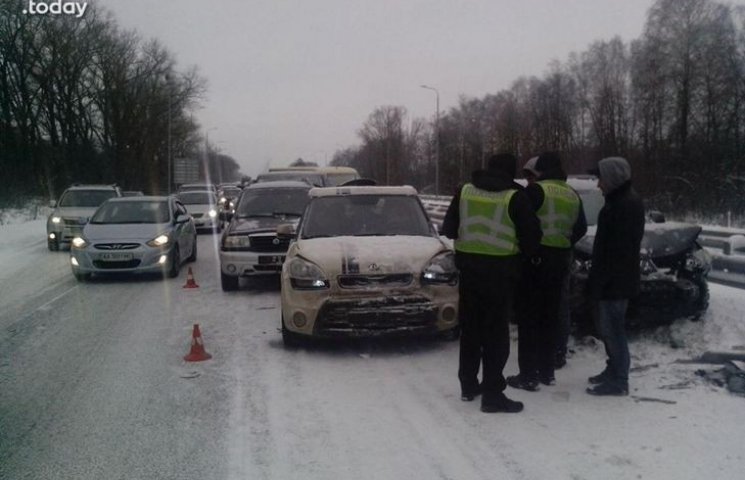 На Житомирщині зіткнулися 14 машин…