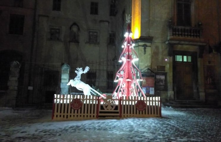 Чем удивляют туристов во Львове на Рожде…