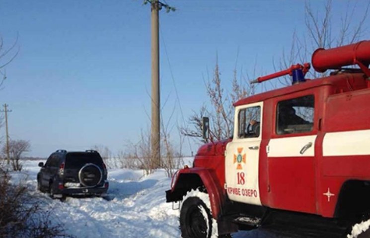 На Миколаївщині авто з дитиною застрягло…
