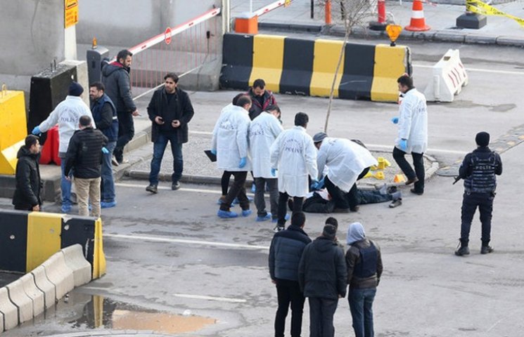Відео дня: Розстріл поліцейських у Туреч…