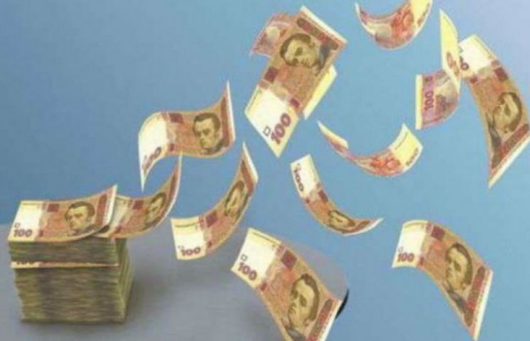 Обвал гривны: Доллар в обменниках Киева…
