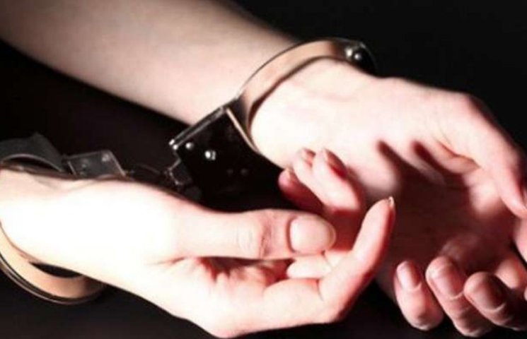 На Сумщині студентка втягнула у проститу…