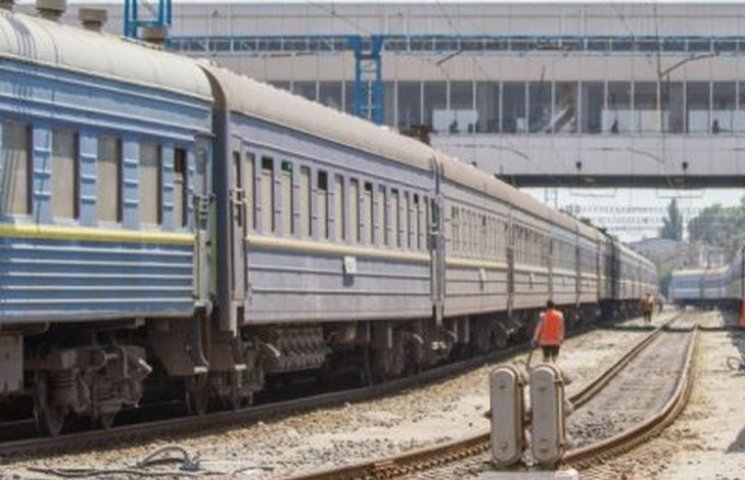 "Донецька залізниця" може зупинити примі…