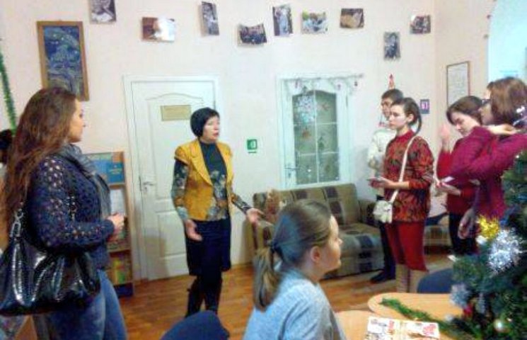 Миколаївські бібліотекарі вчать дітей іс…