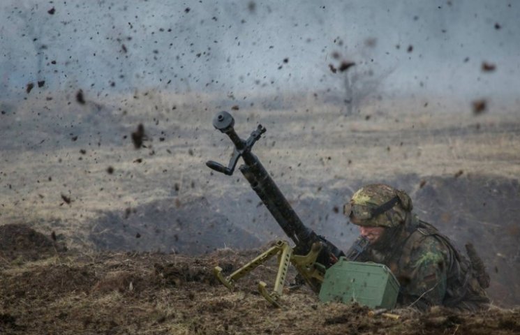 Боевики из ПТРК обстреляли Новоалександр…