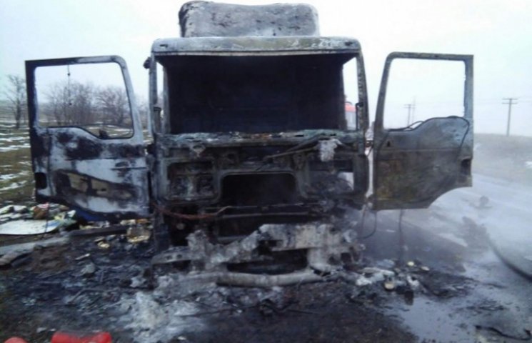 На Запоріжжі вщент згоріла вантажівка АТ…