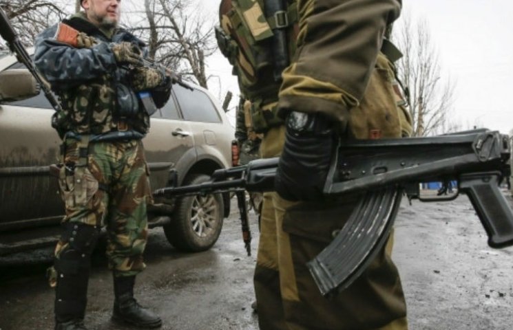 На Донбассе боевиков увольняют накануне…