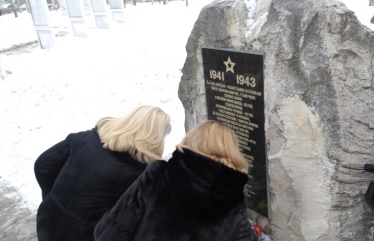 Сумчане почтили память украинцев, которы…