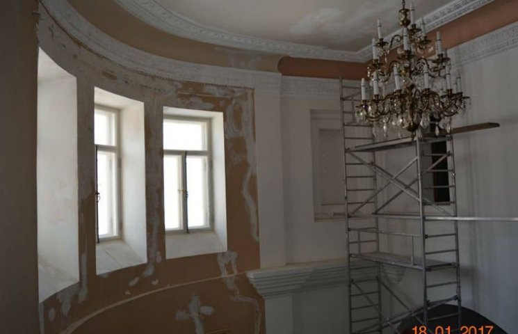 Старинный Дом Митрополита в Киеве до сих…