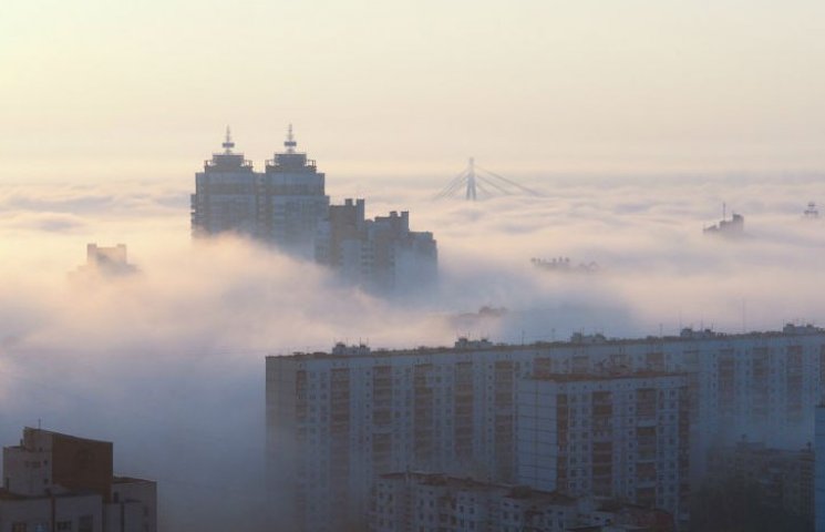 С высоты: Как выглядит Киев в молочном т…
