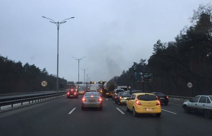 Водители на "литовских" авто блокируют п…