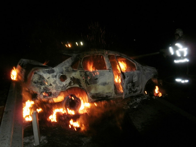 На Полтавщині у ДТП згоріла іномарка…